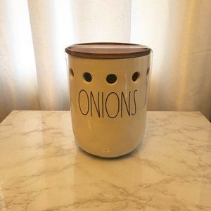Rae Dunn Onion Cellar Canister NWT